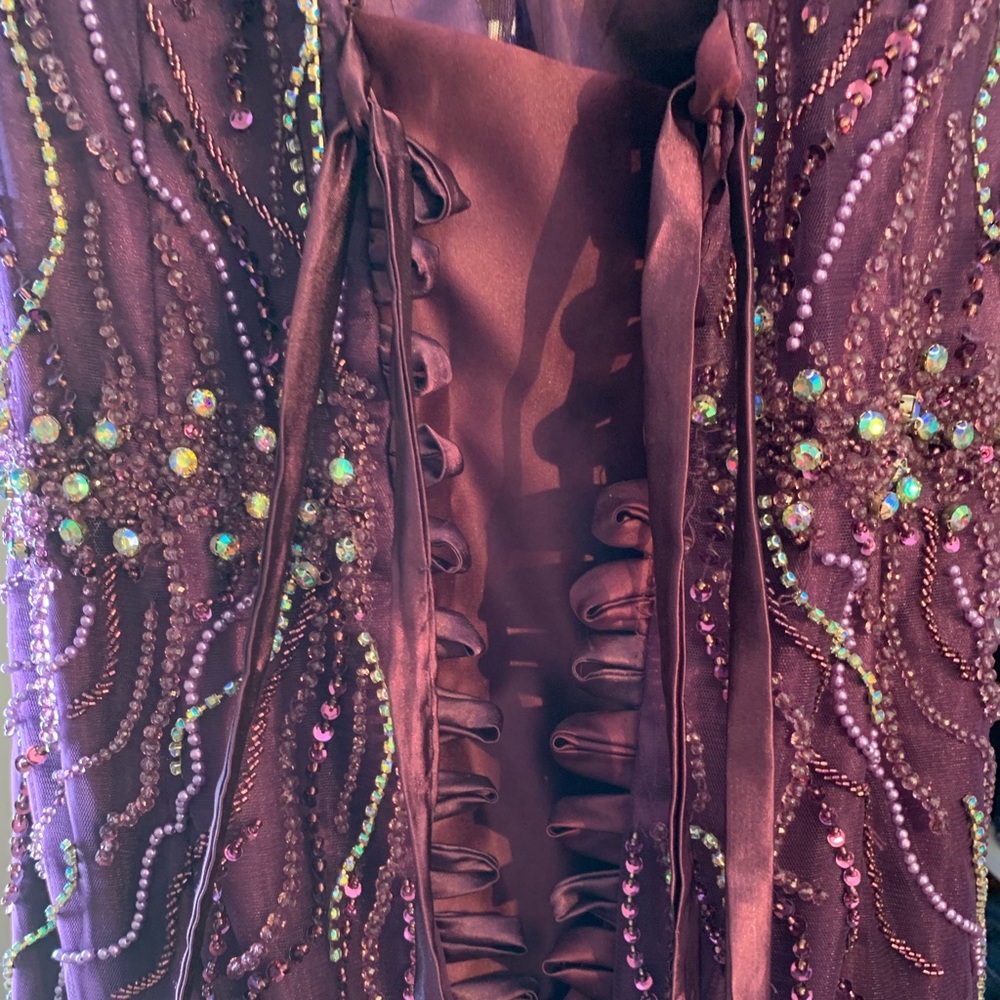 Prom dress! - Picture 4 of 4